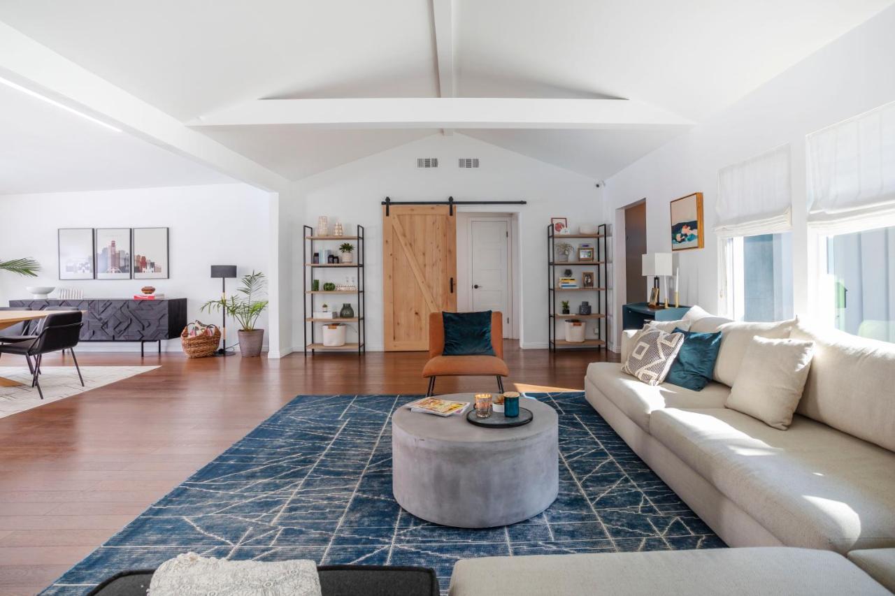 Enchanting Sherman Oaks Home With Pool Permit #Hsr Two One Zero Zero 2605 Лос-Анджелес Экстерьер фото