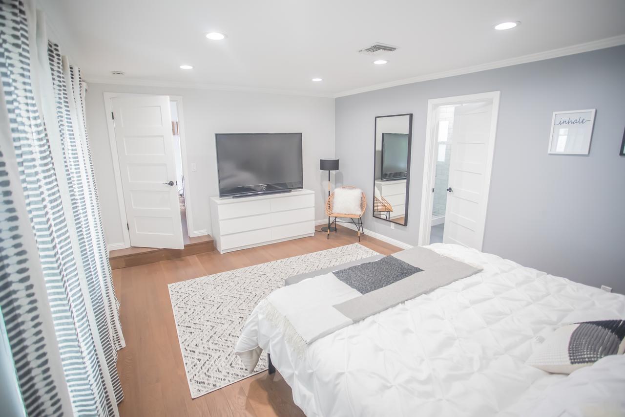Enchanting Sherman Oaks Home With Pool Permit #Hsr Two One Zero Zero 2605 Лос-Анджелес Экстерьер фото